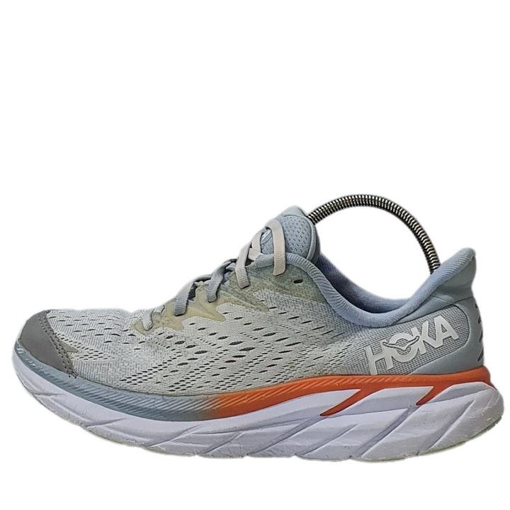 HOKA CLIFTON 8