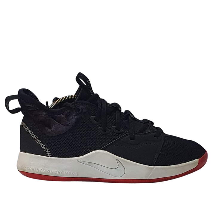 NIKE    PG 3