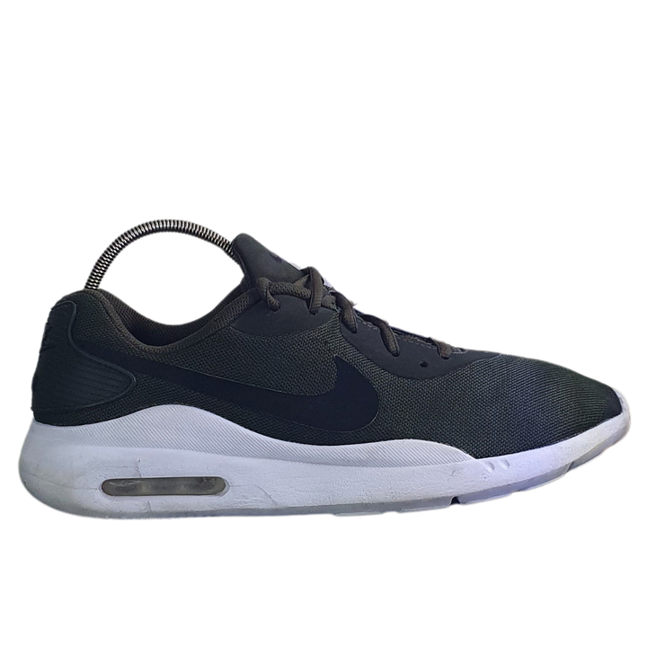 NIKE AIR MAX  OKETO