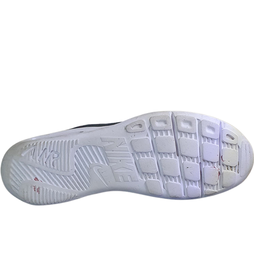 NIKE AIR MAX  OKETO